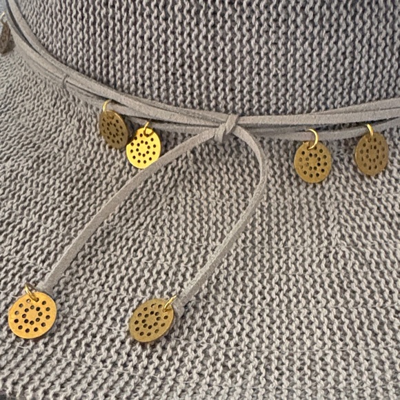 Elegant Gray Women's Hat with Gold Accents - Picture 5 of 5